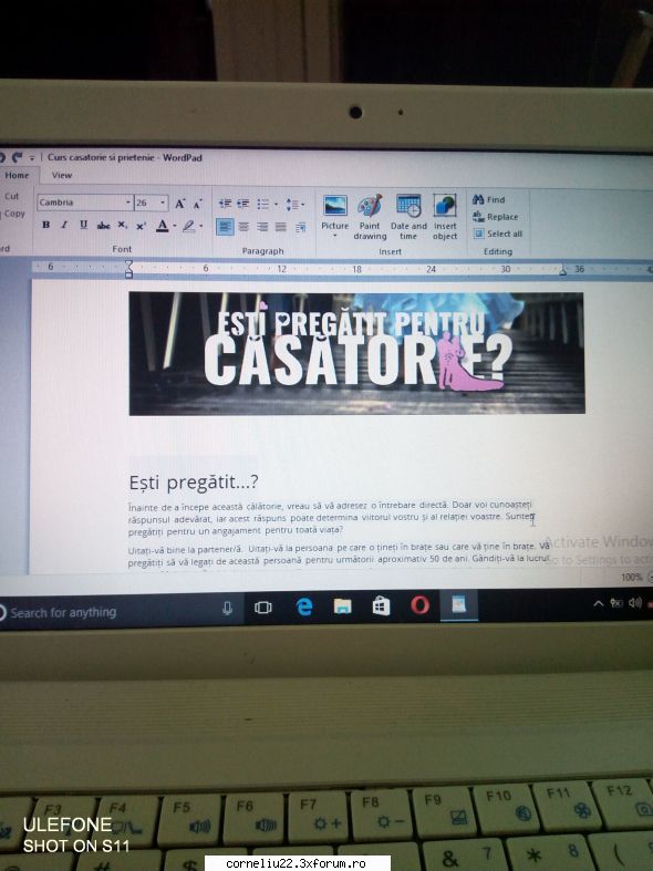 care este deci robul credincios şi pe care l-a pus său peste ceata slugilor sale ca